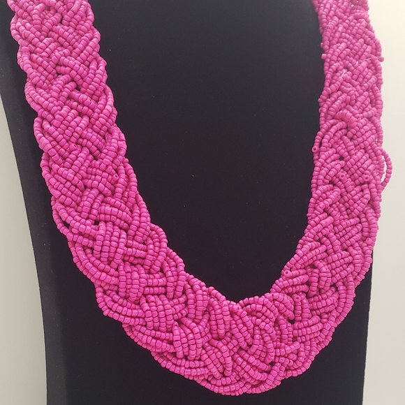 Beaded necklace - Picture 3 of 3